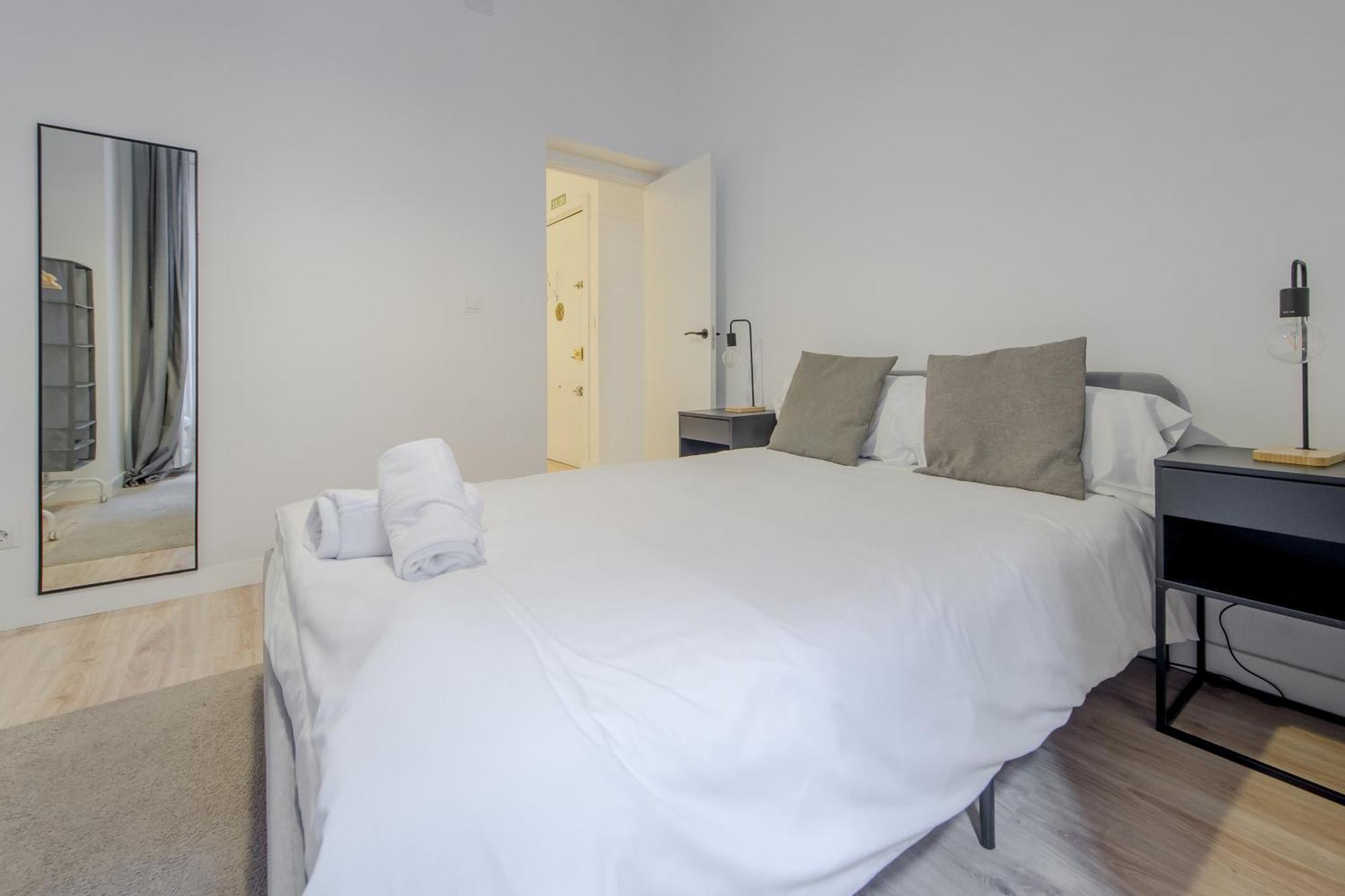 Premium Apt Para 9Pax En Calle Olmo - Centro De Madrid E1 Экстерьер фото